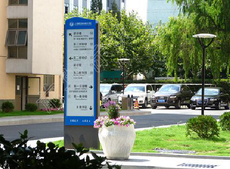 大邑哪些因素影响宣传栏的制作？